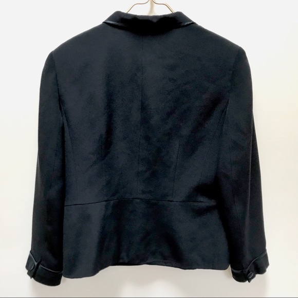 Ann Taylor Loft Women's Black Blazer - Picture 2 of 5